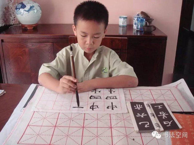 硬笔书法：现代生活中的艺术瑰宝